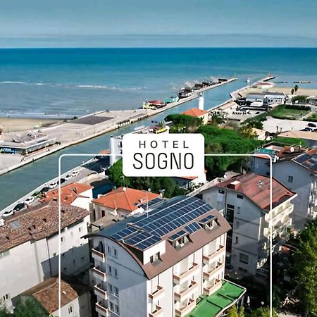 Hotel Sogno Чезенатико Экстерьер фото