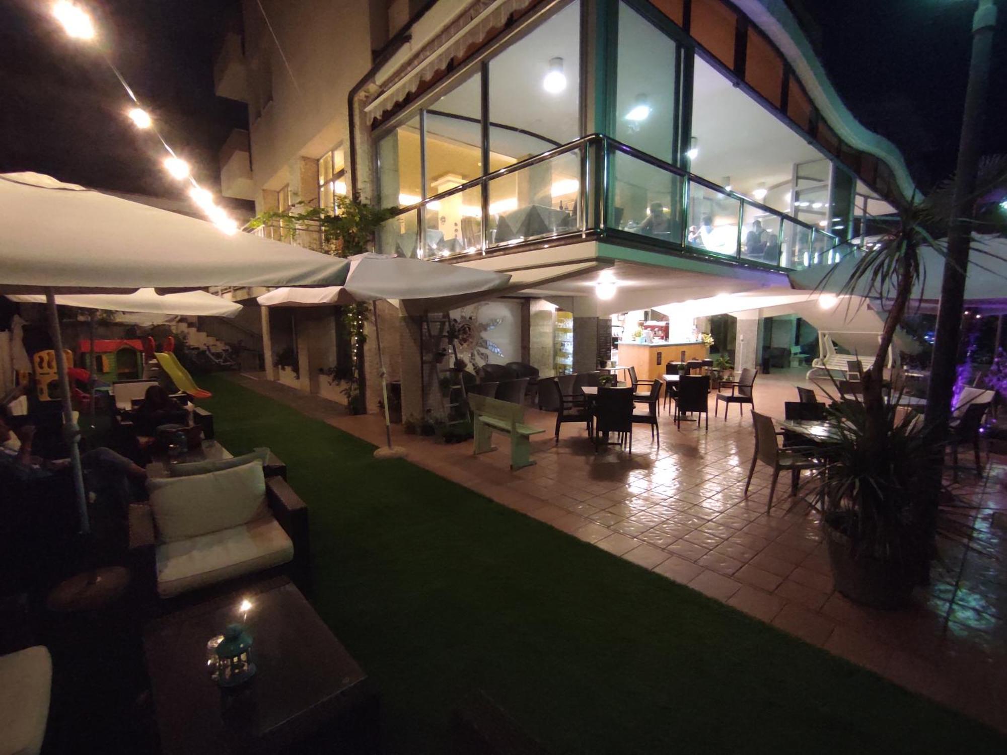 Hotel Sogno Чезенатико Экстерьер фото