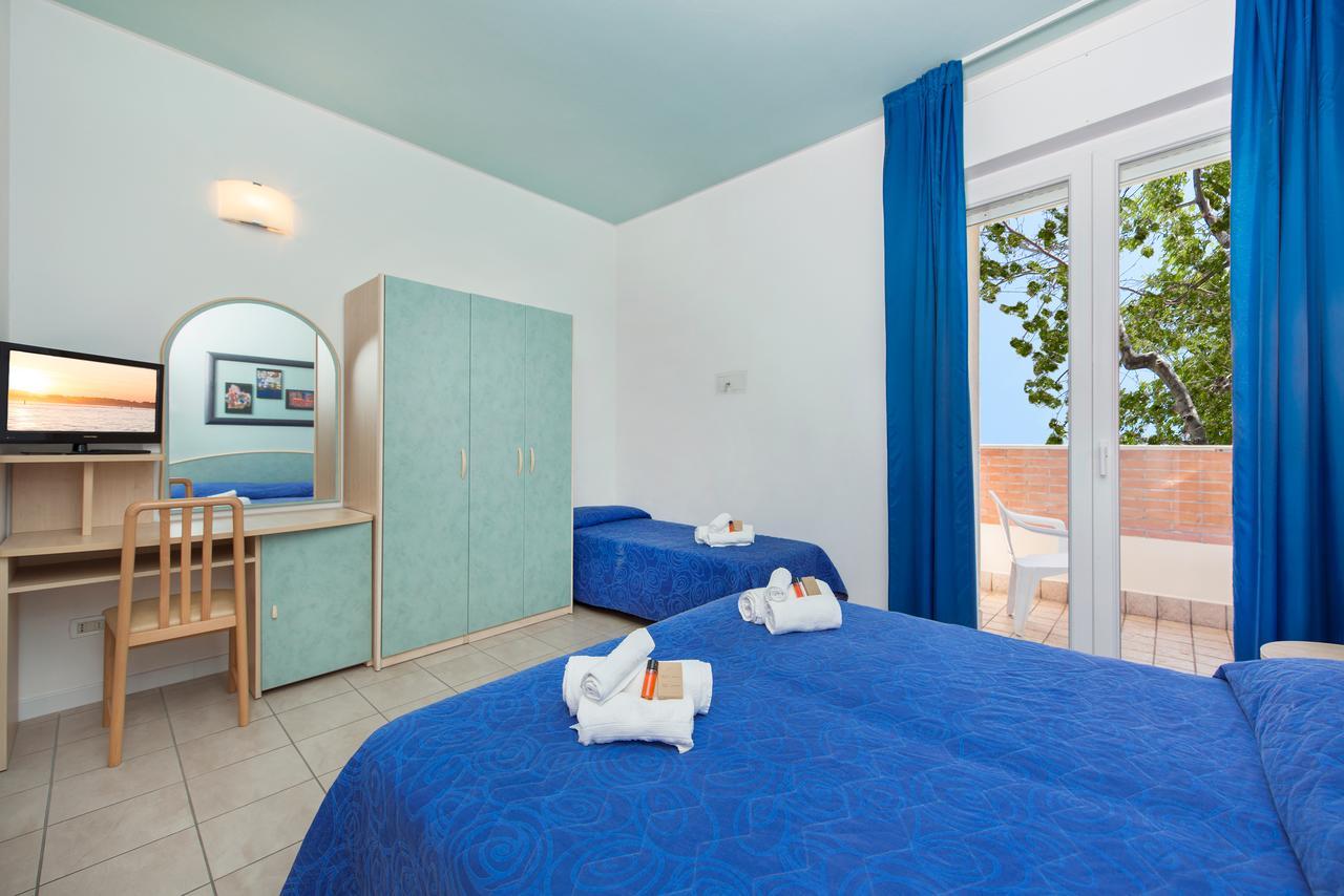 Hotel Sogno Чезенатико Экстерьер фото
